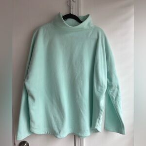Vineyard Vines Cozy Fleece Top Funnel Neck in crystal blue (teal)